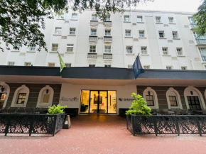 Near CTICC Professional & Cosy Hotel Room